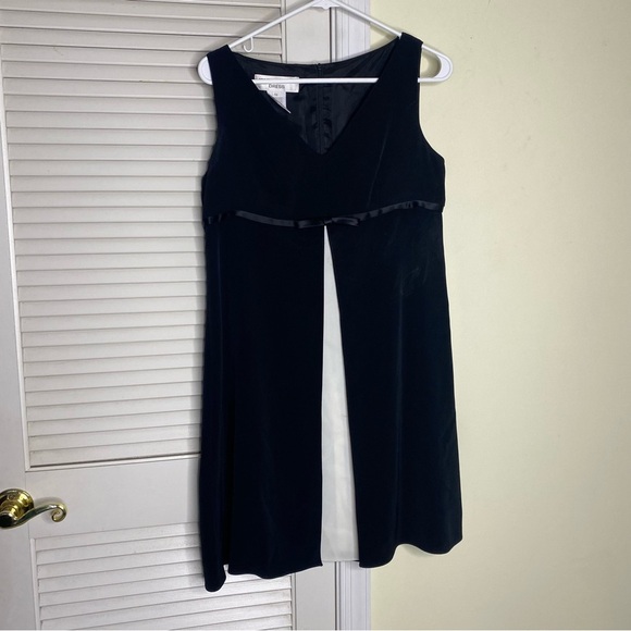 JONES NY Size 10 Dress elegant Cocktail Black V-Neck Embroidered Vintage Women - Picture 4 of 11